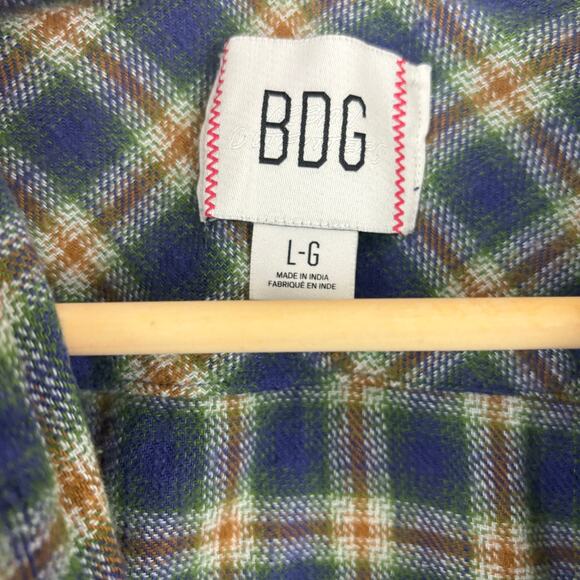 BDG Cropped Plaid Cotton Shacket - Women's Size L- Layering Transitional - Picture 3 of 6